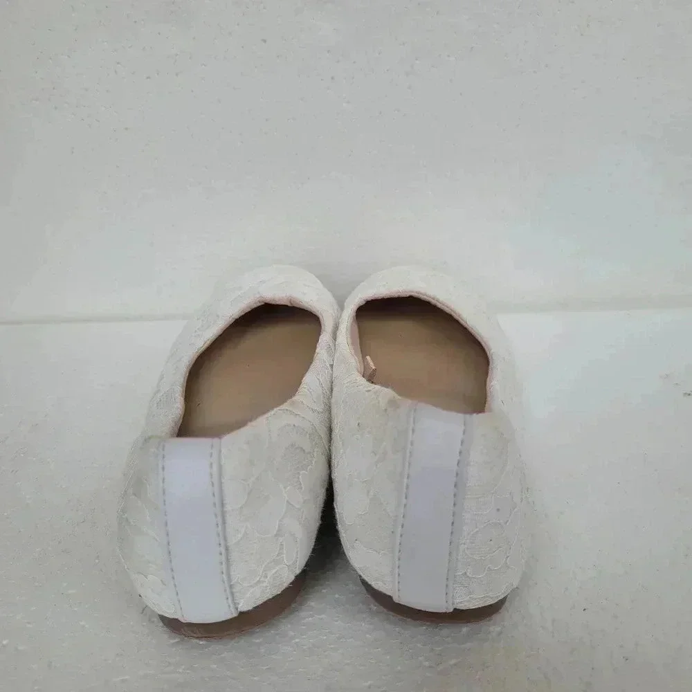 Girls size 13 white lace dress shoes